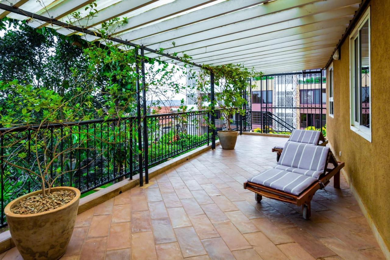 Ewange - A Casa Mia Bed & Breakfast Kampala Exterior photo